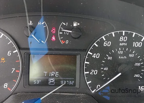 2017 Nissan Sentra S z USA, uszkodzony, nr VIN 3N1AB7AP4HY241681